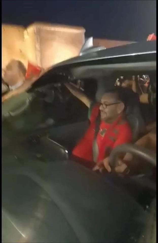 فيديو يظهر الملك محمد السادس يشارك المغاربة فرحة التأهل لربع نهائي المونديال