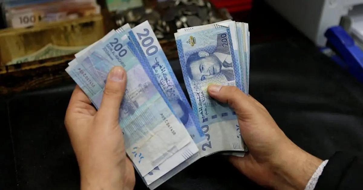 قانون مالية 2027 يكشف ارتفاع متوسط أجور موظفي الدولة إلى 10.732 درهما شهريا
