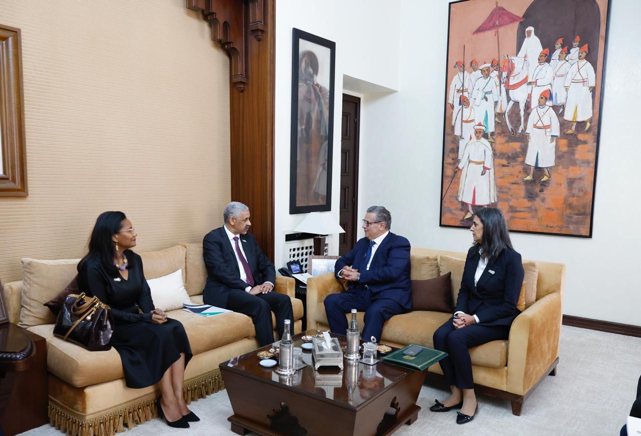 رئيس الحكومة يجري مباحثات مع رئيس مجموعة البنك الإفريقي