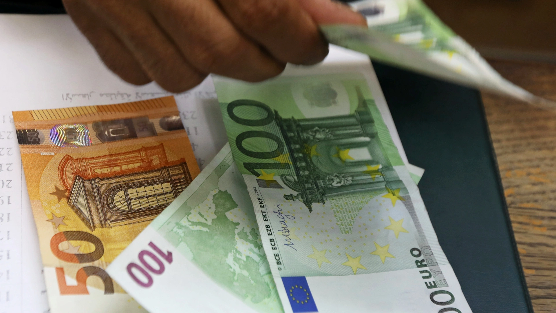 صحوة الأورو ترفع مكاسب المصدرين المغاربة