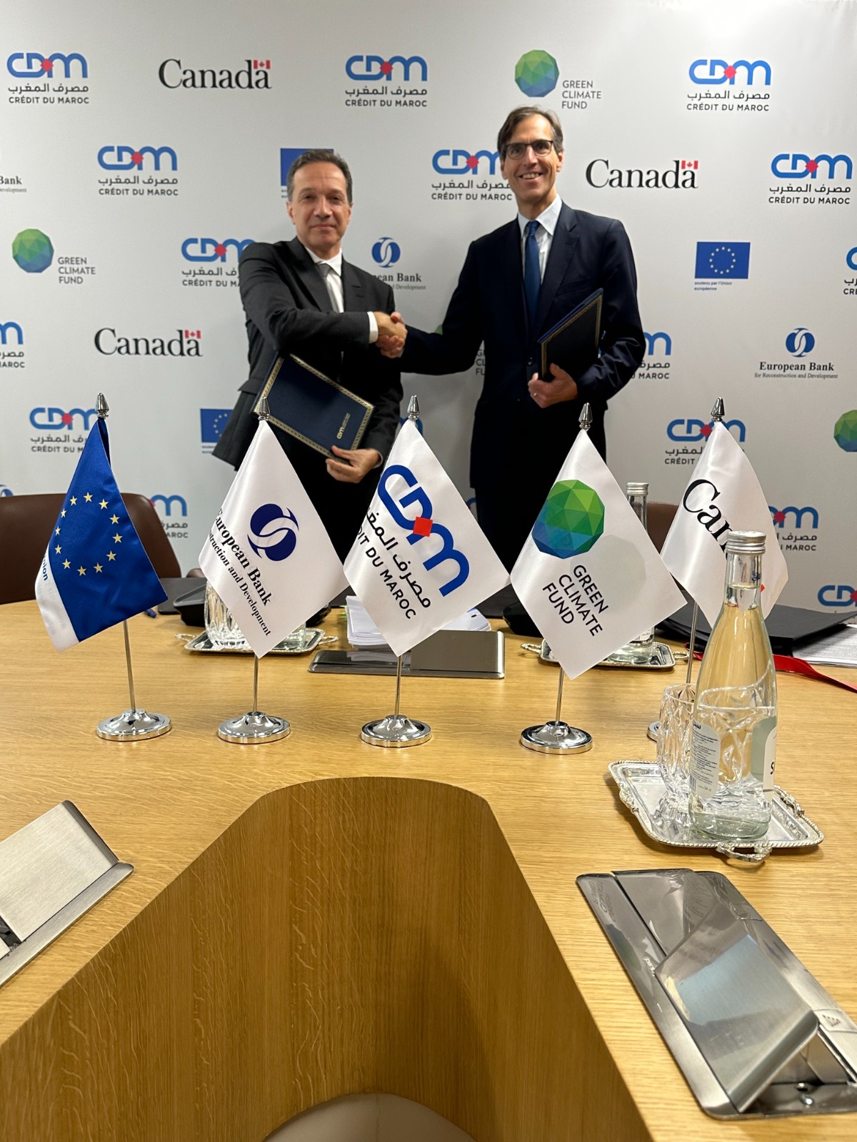 مصرف المغرب يوقع شراكة مع البنك الأوروبي لإعادة الإعمار والتنمية لدعم الانتقال الطاقي للمقاولات