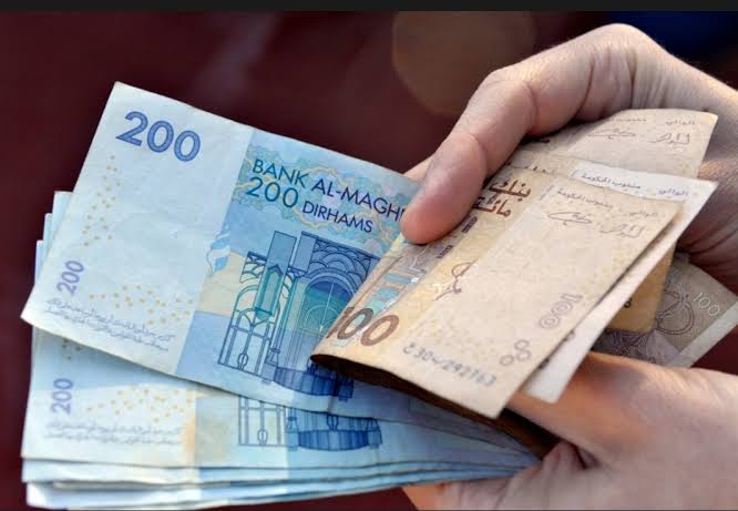 الدرهم يرتفع أمام الأورو والدولار وتراجع طفيف في الاحتياطيات