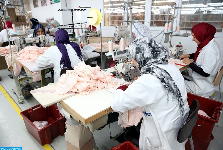 عائدات العملة الصعبة من تصدير الملابس الجاهزة تقفز إلى 222 مليار