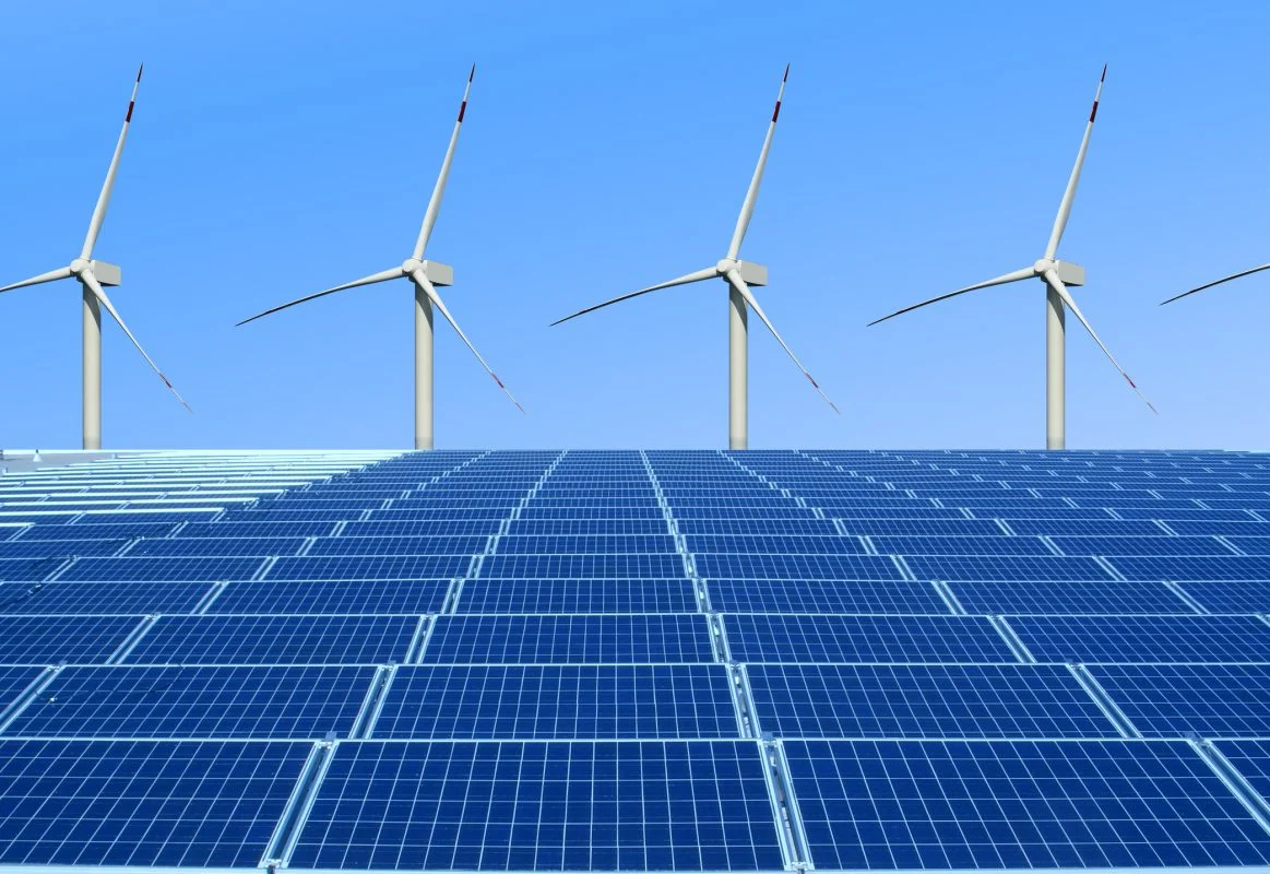 المغرب ضمن الأسواق العربية المرشحة لتعزيز نمو الطاقة المتجددة حتى 2035