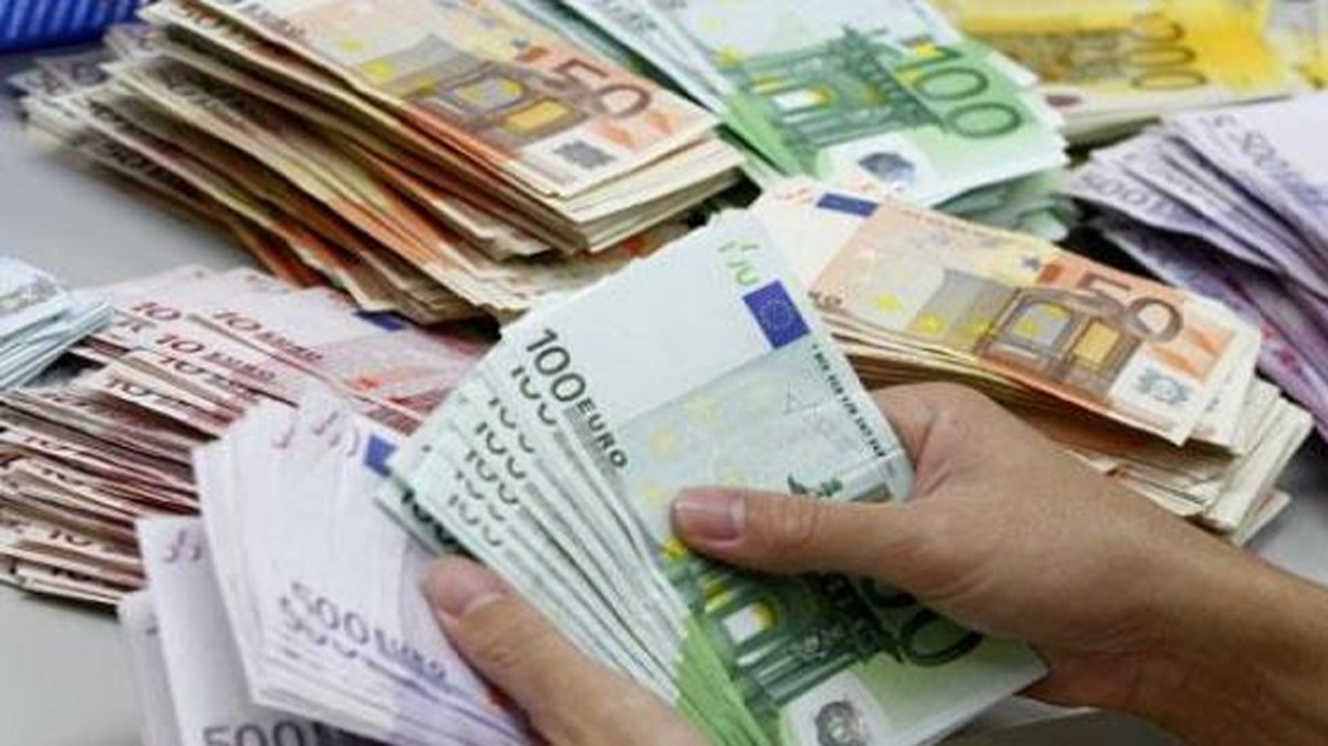 احتياطيات العملة الصعبة تقفز بـ 8.4 %