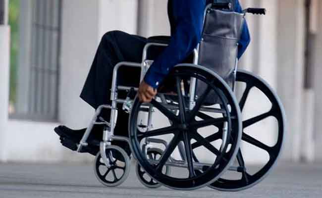 الإعاقة الحركية.. دعوات لتمويل الكراسي الكهربائية لفائدة التلاميذ والطلبة