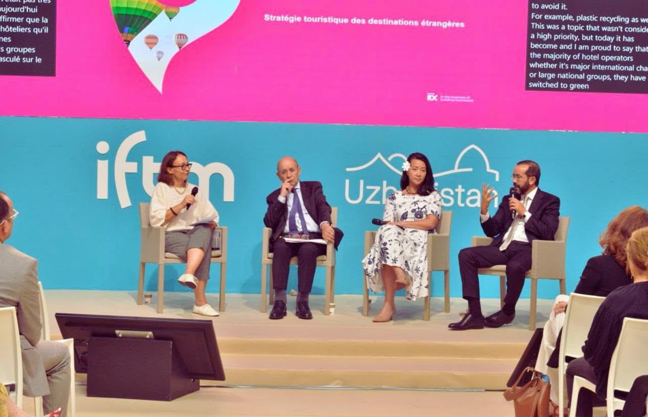 المغرب يستعرض بباريس رهانات نمو السياحة وتوزيع التدفقات