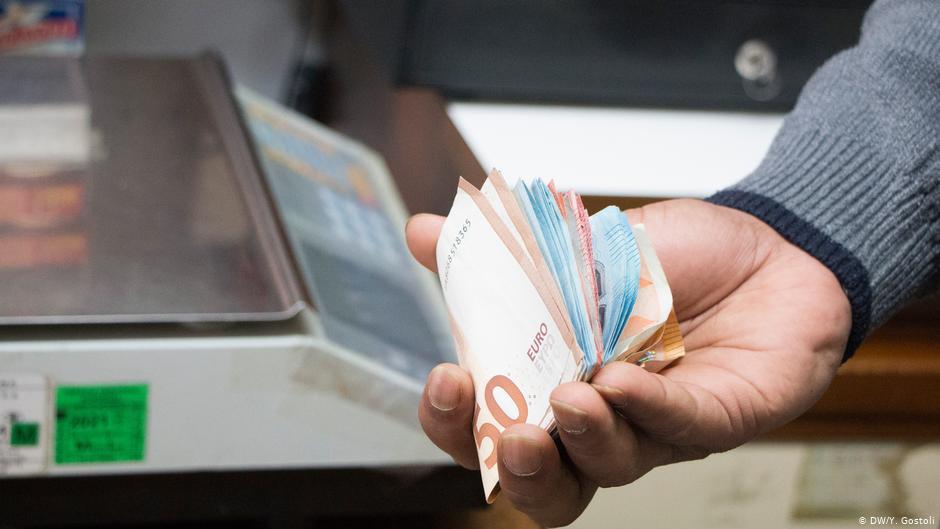 تحويلات المغاربة المقيمين بالخارج ترتفع إلى 89,2 مليار درهم