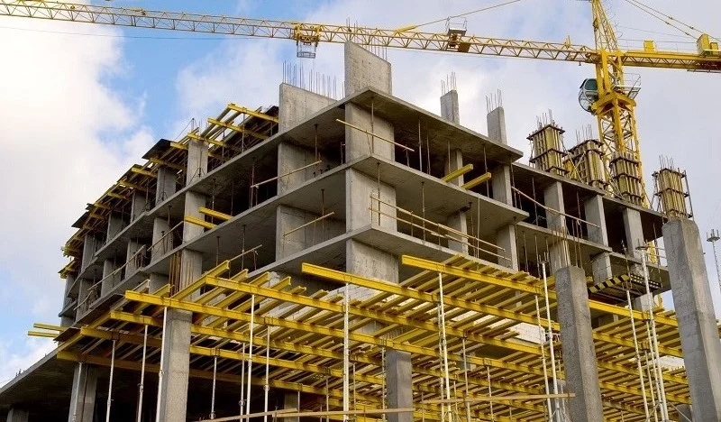 قطاع البناء.. أرباب المقاولات متفائلون و11% يواجهون صعوبات في التموين