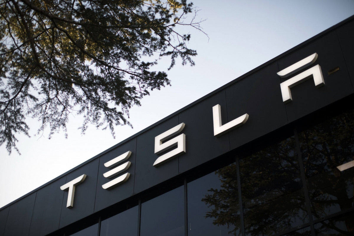 حرب الأسعار.." تيسلا" توقع اتفاقية "تطبيع" مع مصنعي السيارات الكهربائية الصينيين