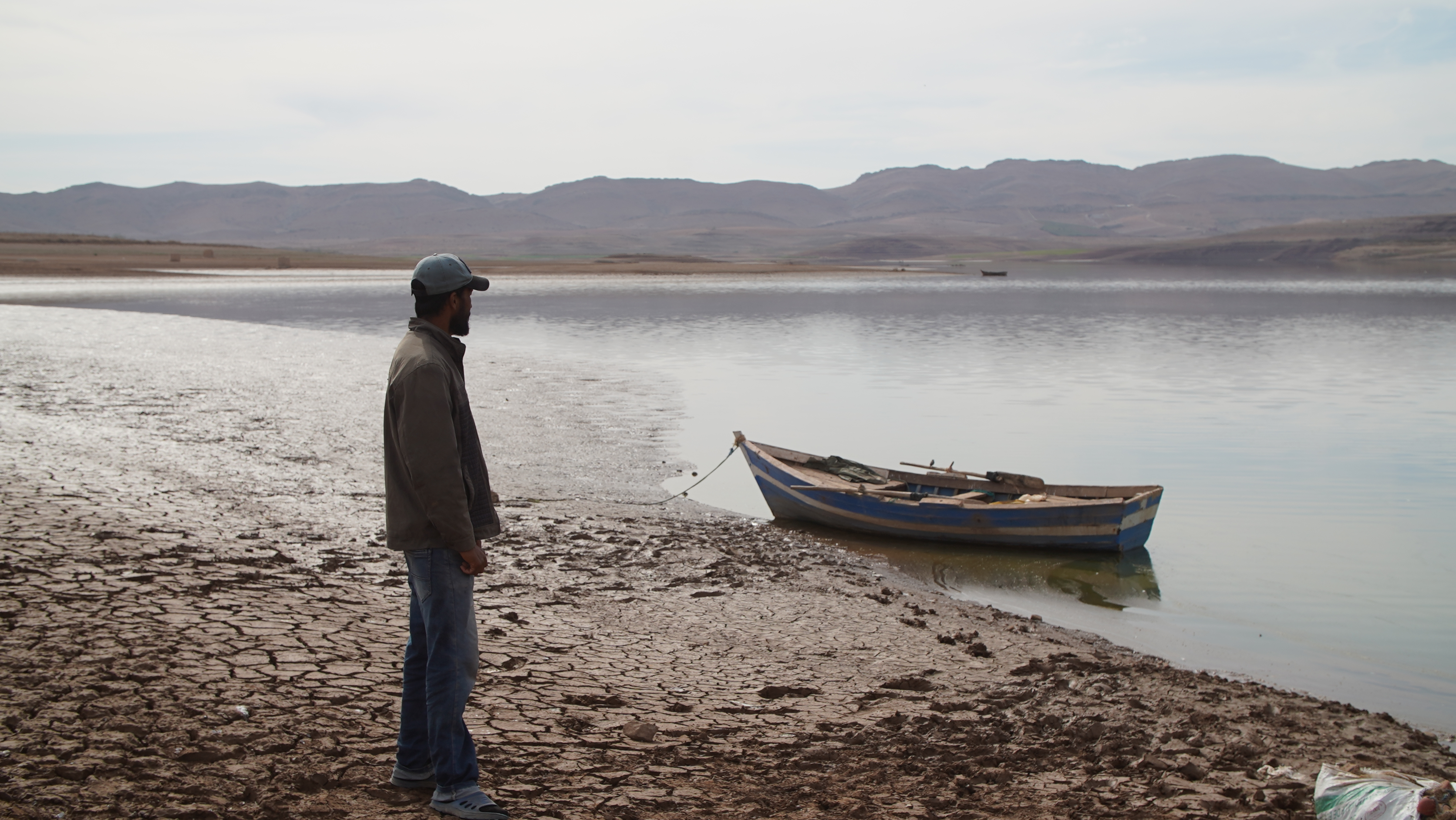 بالفيديو: الجفاف يؤثر على ثاني أكبر سد بالمغرب وفلاحون يدوقون ناقوس خطر تراجع المحاصيل الزراعية