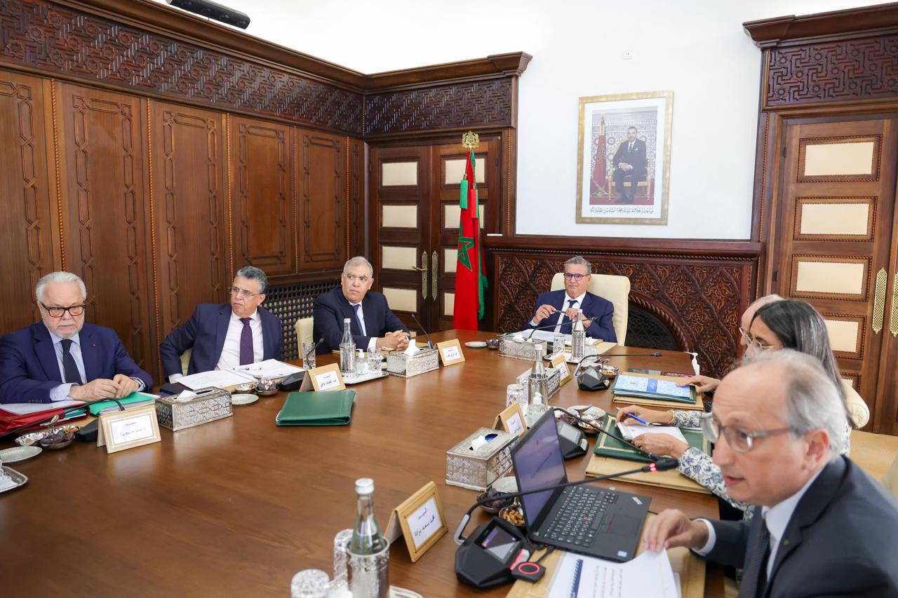 مجلس الحكومة يناقش مرسوما جديدا لتطبيق الضريبة على القيمة المضافة الخميس المقبل