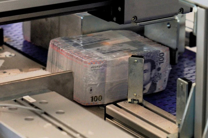 تراجع عجز السيولة البنكية إلى 155,9 مليار درهم خلال يونيو