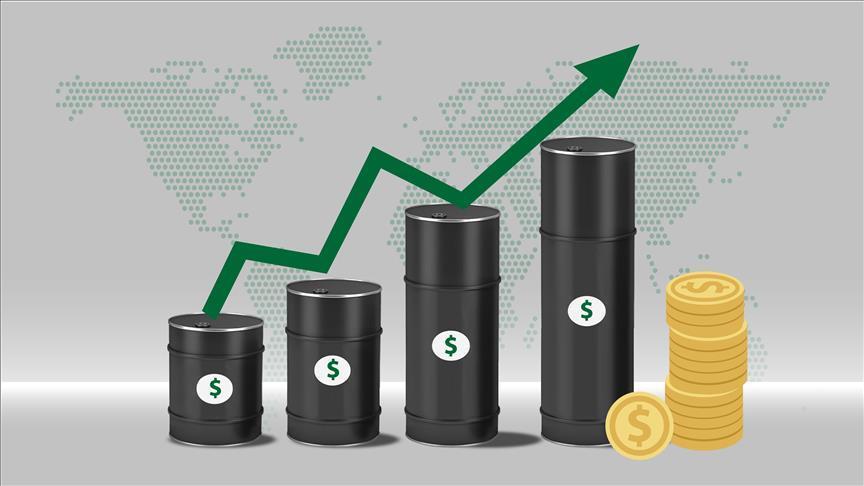 أسعار النفط  تعود  إلى الارتفاع بسبب مخاوف الإنتاج