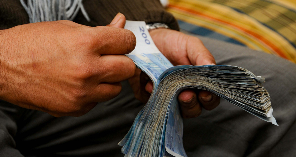 تراجع عجز السيولة البنكية إلى 151 مليار درهم خلال أسبوع