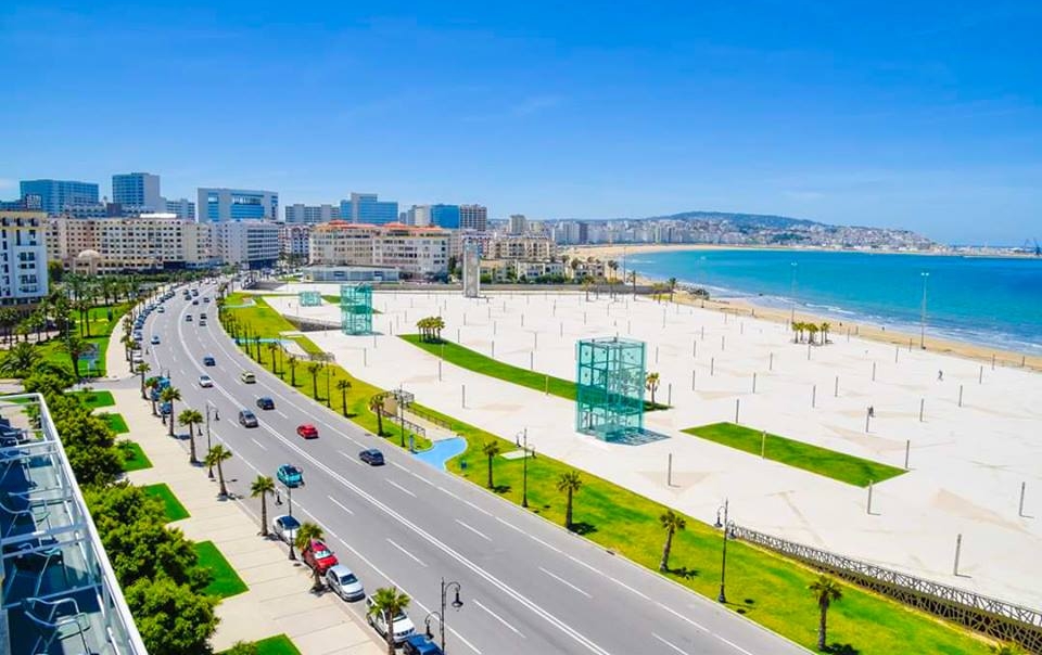 طنجة تعتمد تطبيقا ذكيا جديدا لتدبير مواقف السيارات وتبسيط خدمات الركن