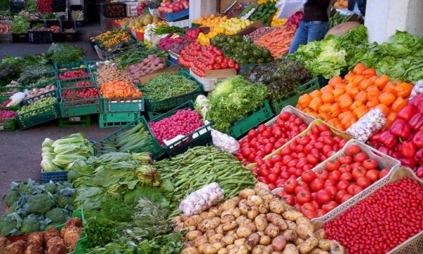 تراجع طفيف في أسعار الطماطم والبطاطس بأسواق البيضاء + إنفوغراف