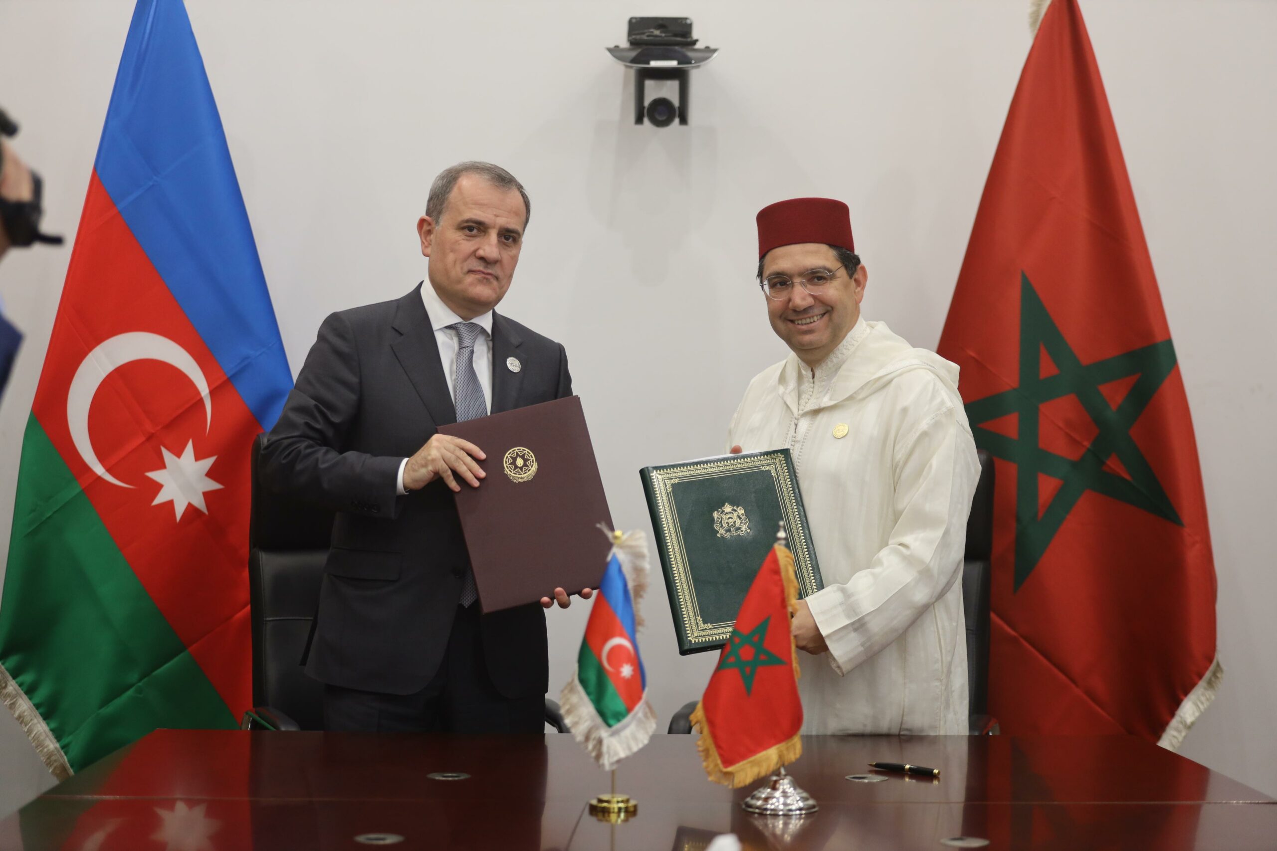 توقيع اتفاق الإعفاء من التأشيرة لحاملي الجوازات العادية بين المغرب وأذربيجان
