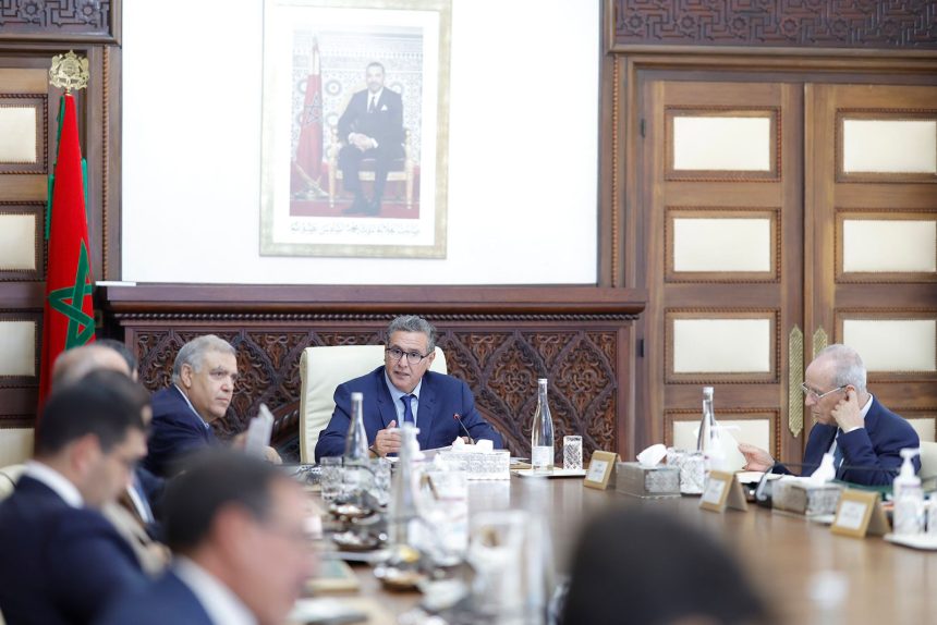 الحكومة تصادق على مشروعي مرسومين يتعلقان بالتأمين الإجباري الأساسي عن المرض
