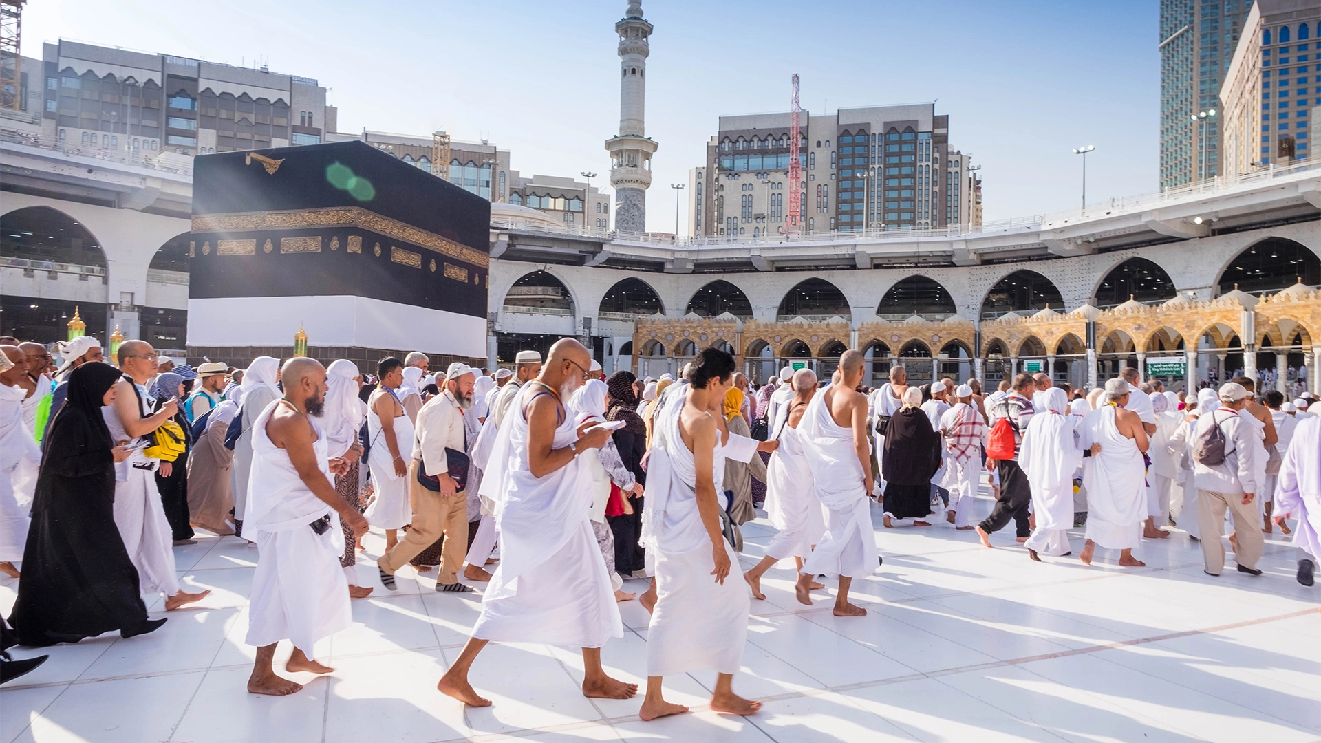 نقل الحجاج المغاربة.. سفير المغرب يبحث آخر الترتيبات مع الوزير السعودي