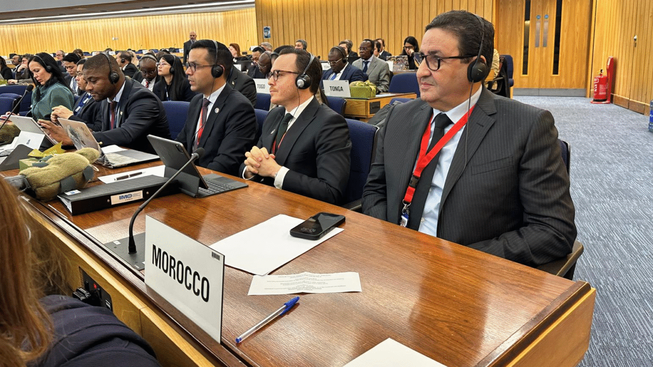 قيوح يجري مباحثات مع الأمين العام للمنظمة البحرية الدولية بلندن