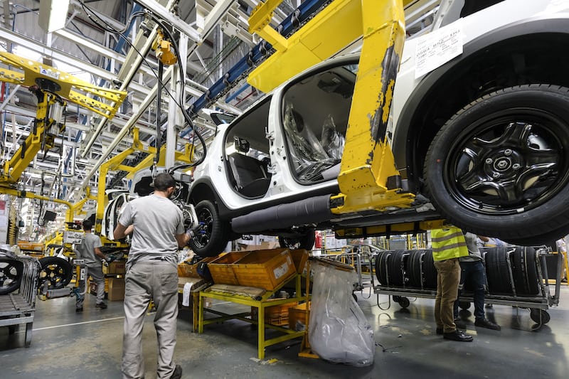 توقيع اتفاقيتين لتعزيز التكوين في قطاع صناعة السيارات