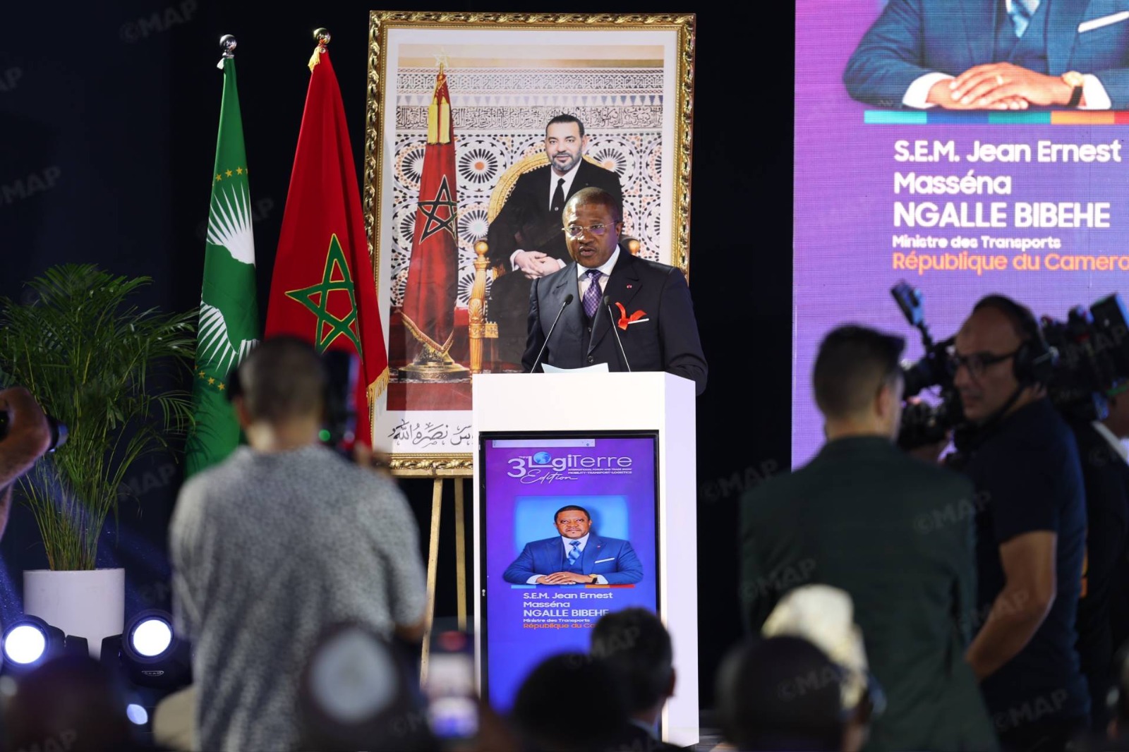وزير النقل الكاميروني يشيد بتجربة المغرب اللوجستيكية ويبرز قيمة الموانئ المغربية