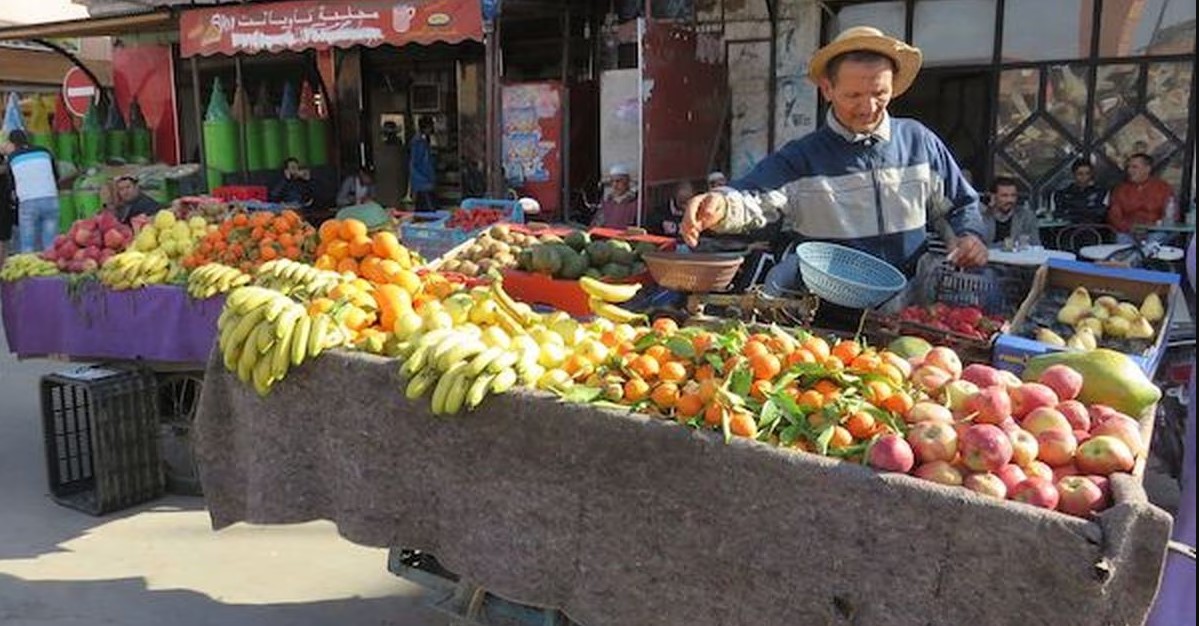 اقتصاد الظل الذي يغذي المدن.. إدماج الباعة المتجولين يمهد لاقتصاد أكثر عدالة