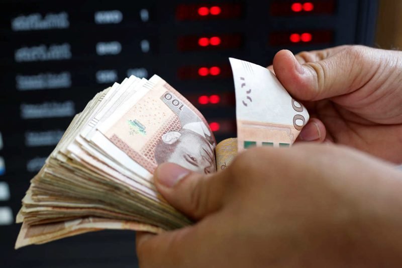 تراجع صرف الدرهم أمام الأورو يلهب تكاليف الاستيراد