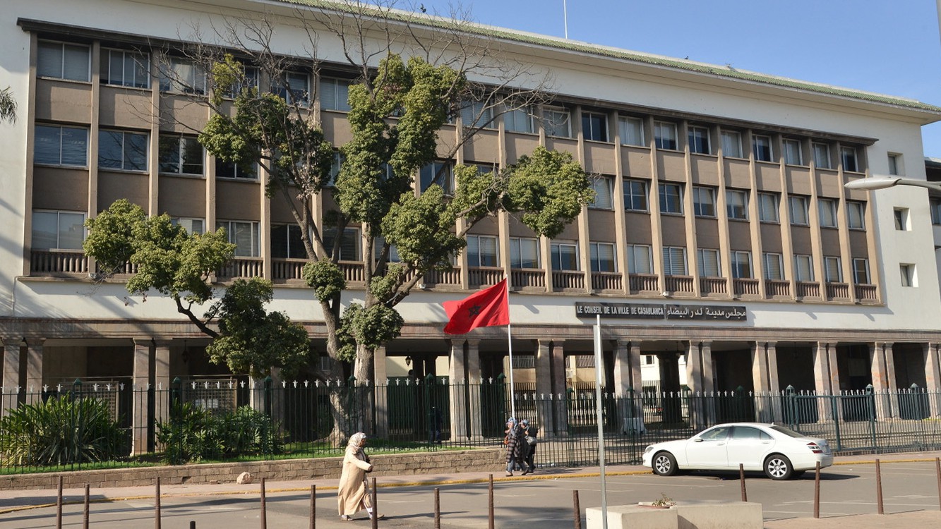 برلماني ينضم إلى عمدة البيضاء ويطالب بافتحاص مالي من الداخلية