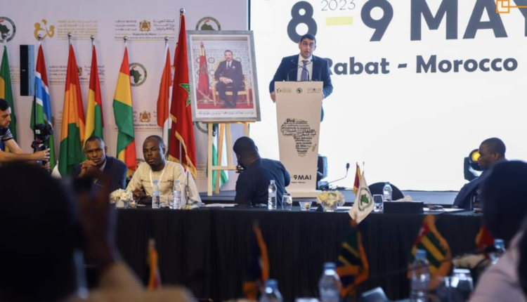 بنسعيد يترأس اجتماعا للنهوض بوضعية الشباب الأفارقة