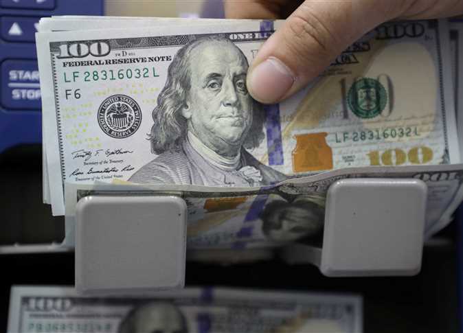 تراجع طفيف في تكاليف الاستيراد بانخفاض صرف الدولار أمام الدرهم